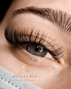 Works + 11 bild Browlash Kosmetikstudio in Lachen